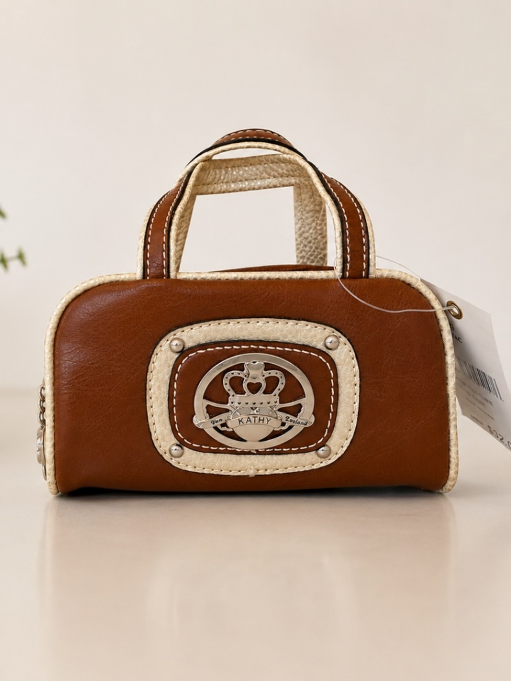 NWT Kathy Van Zeeland mini bag cosmetic Wristlet Cream/Beige Vintage y2k